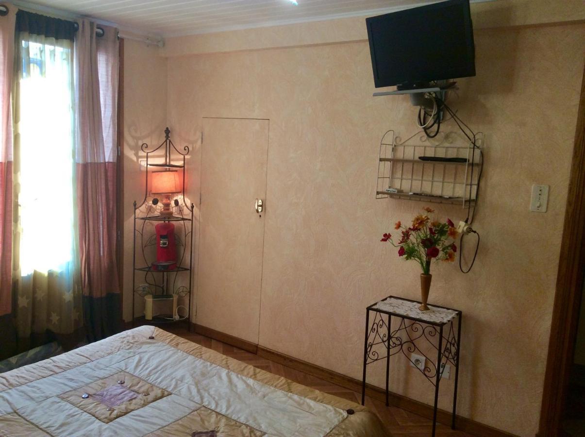 Rignac  Chambre Independante + Sanitaire Pres Centre Ville מראה חיצוני תמונה